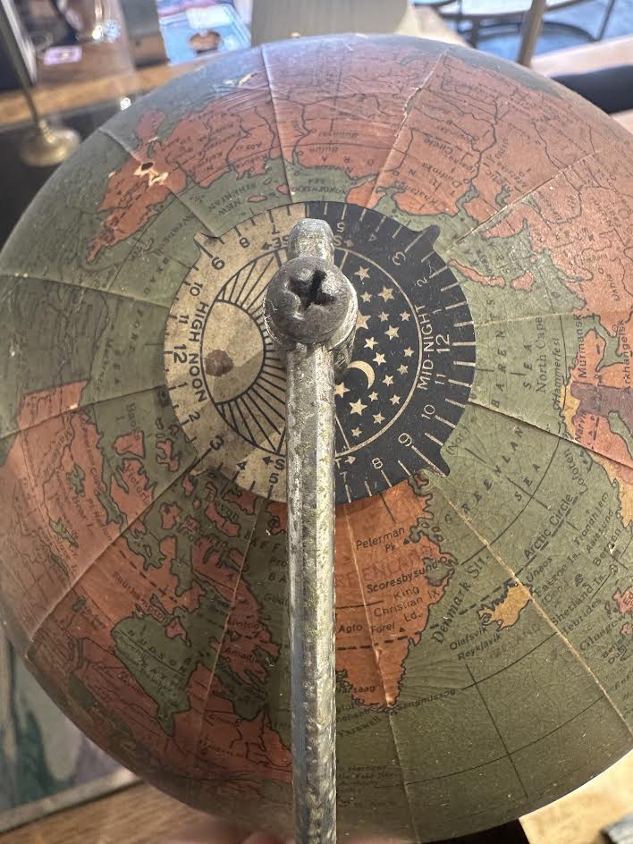 Vintage Glass Light-up Globe