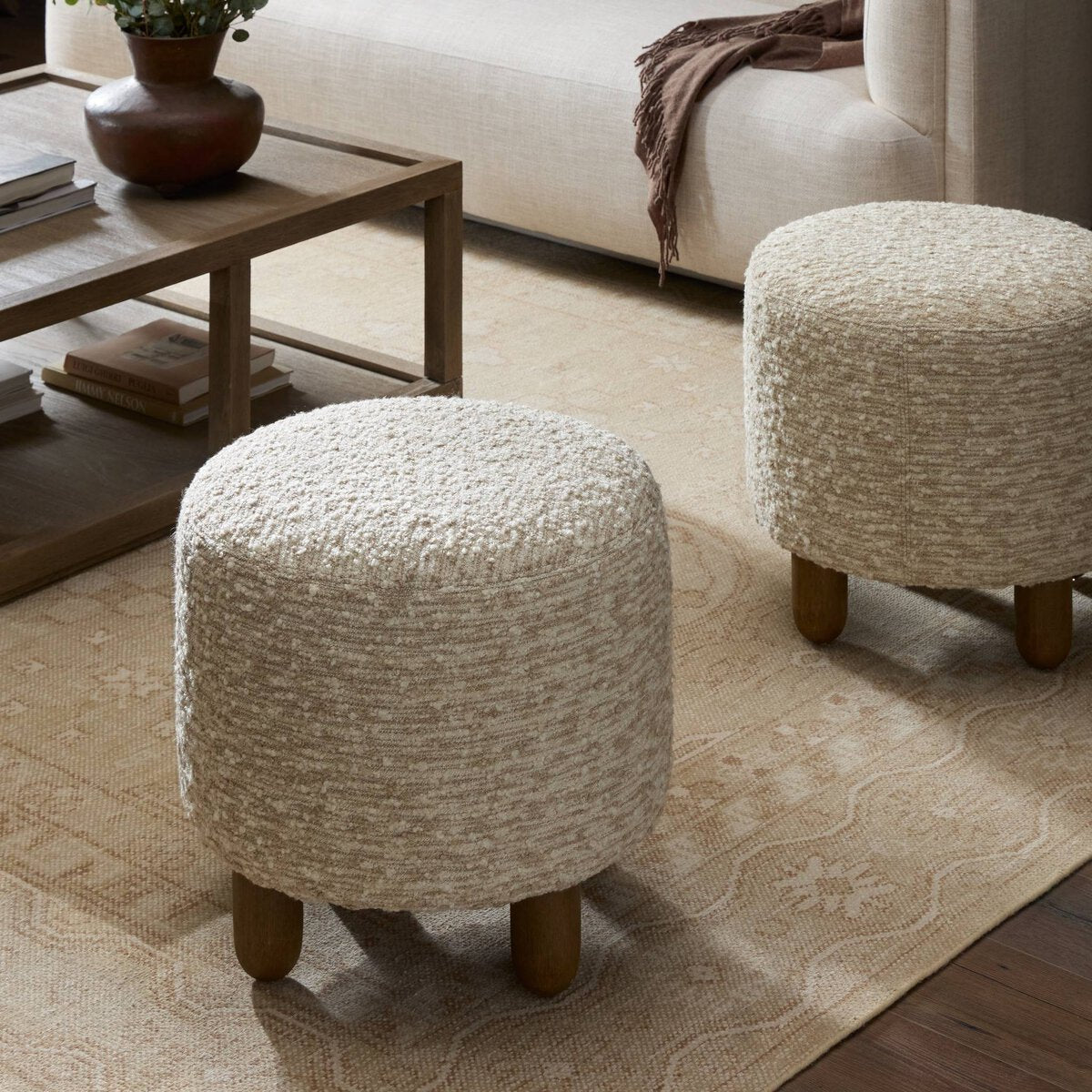 ANISTON OTTOMAN: Solema Cream