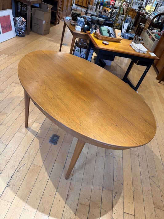 Teak Circle/Oval Dining Table with 1 Leaf