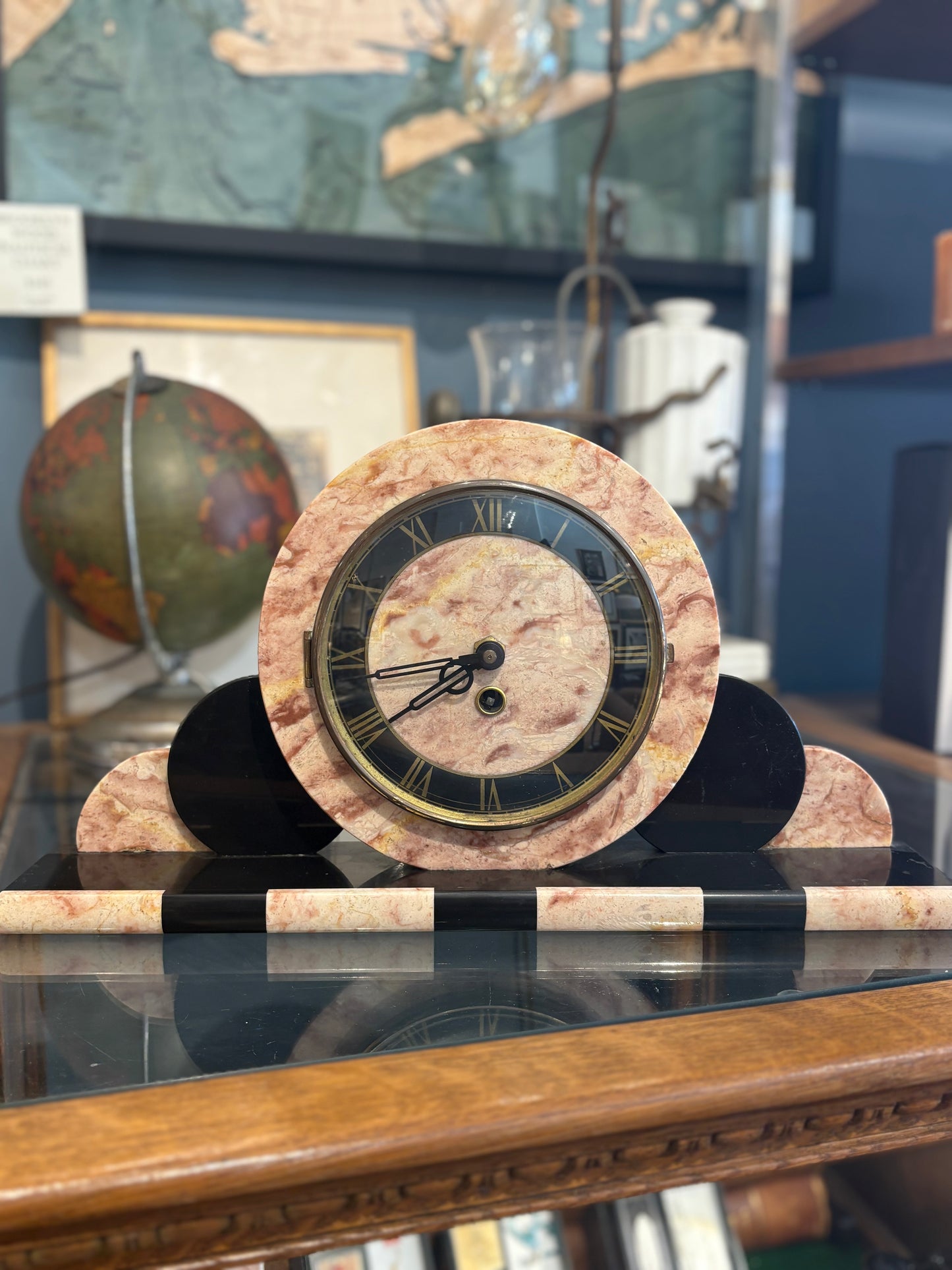 Deco Marble Clock with Winding Key