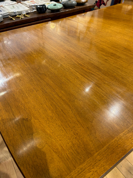 Curved End Dining Table with 1 Leaf