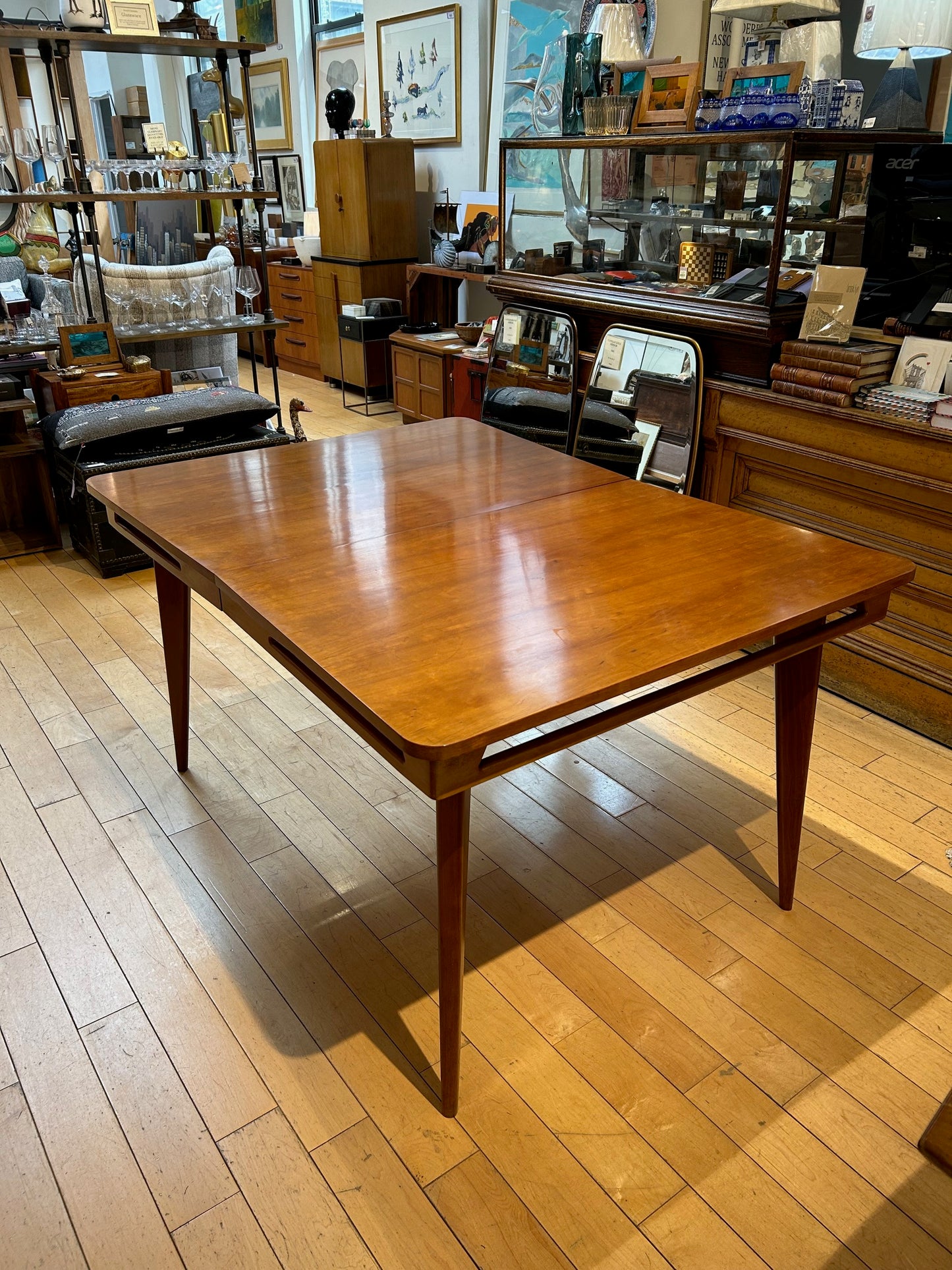 Pine Dining Table with 1 Leaf