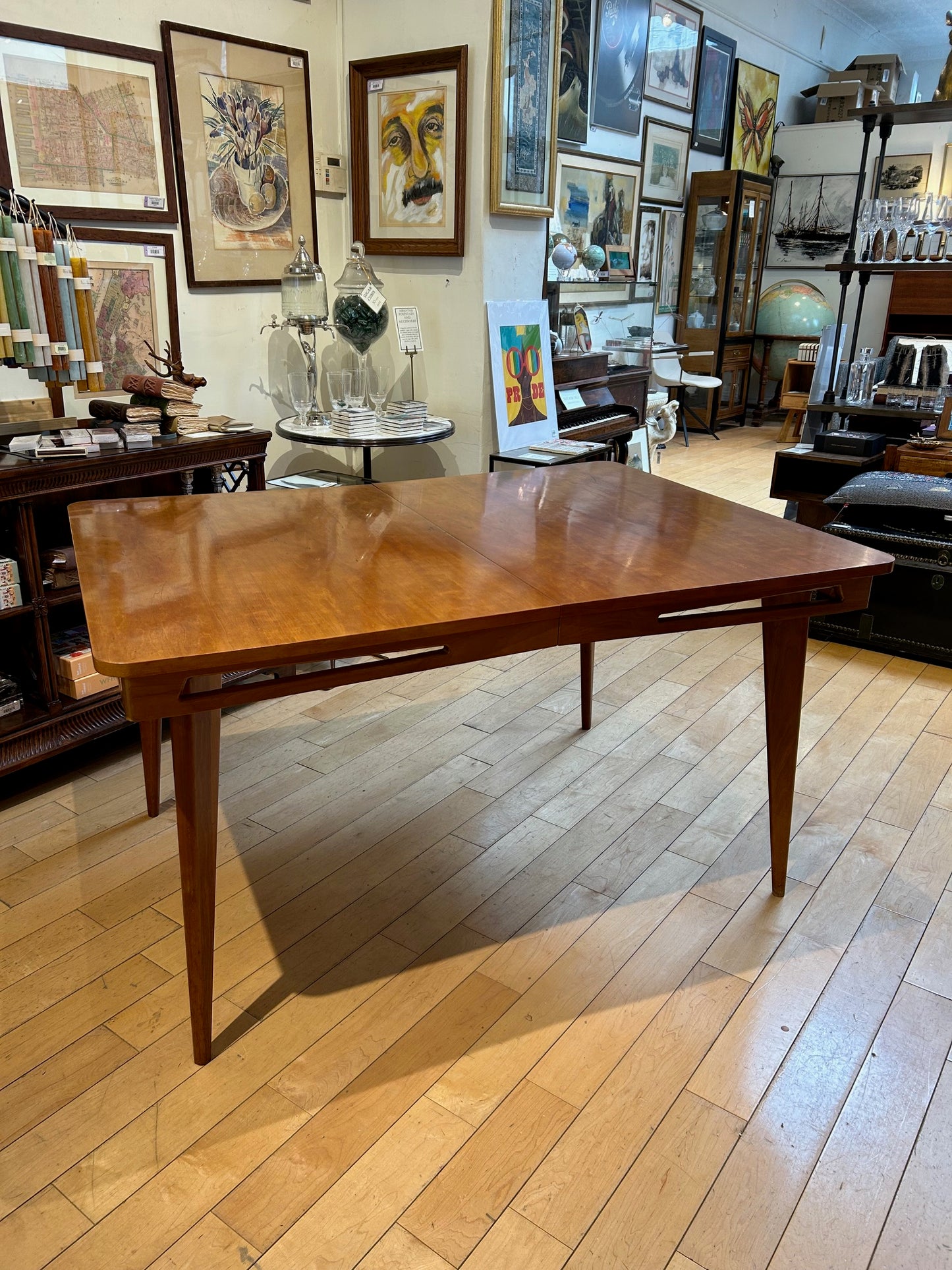 Pine Dining Table with 1 Leaf