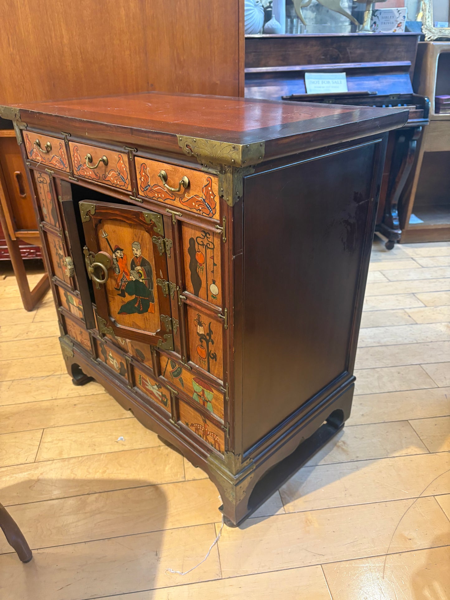 Illustrated Asian Cabinet with 3 Small Drawers