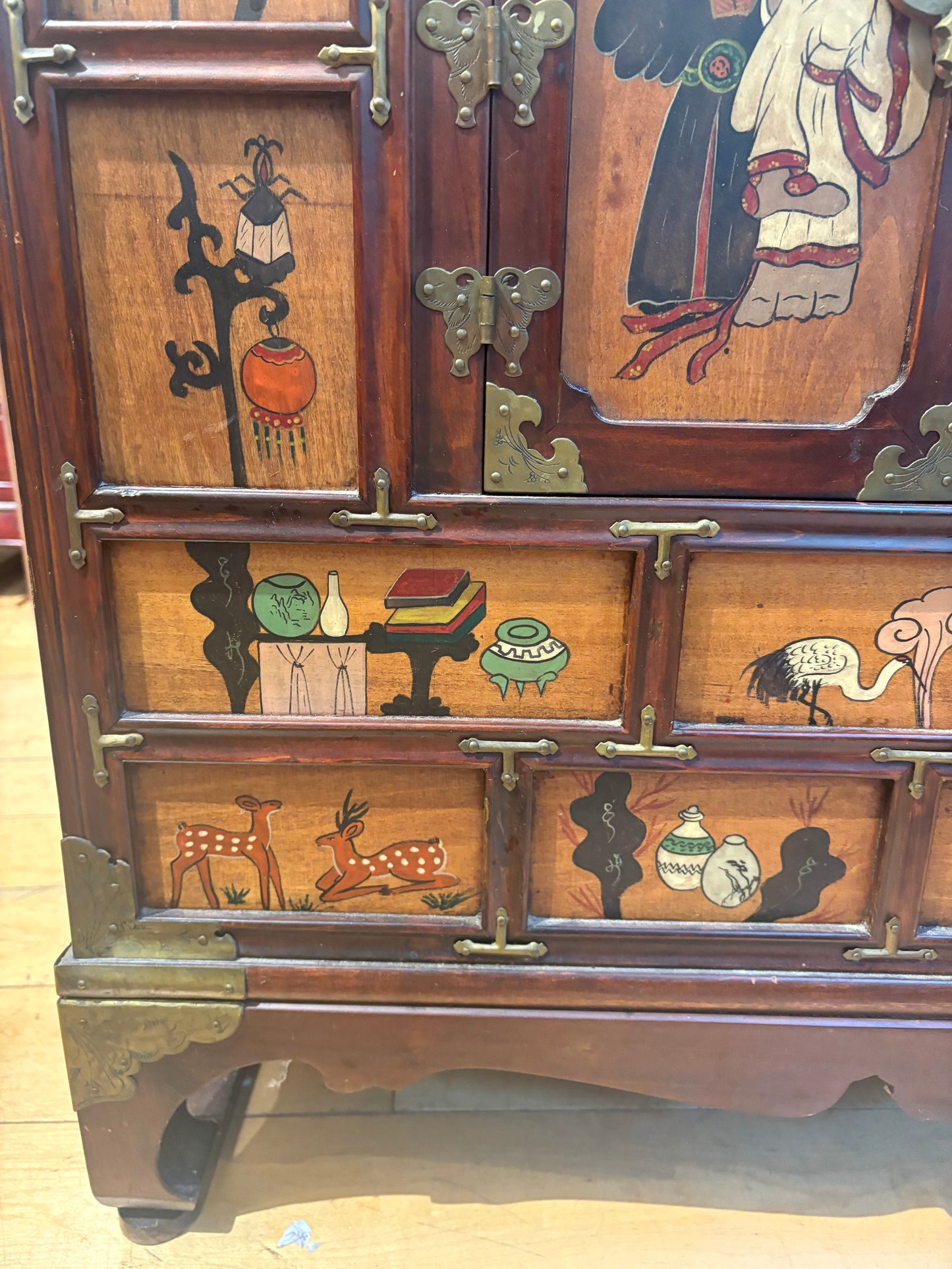 Illustrated Asian Cabinet with 3 Small Drawers