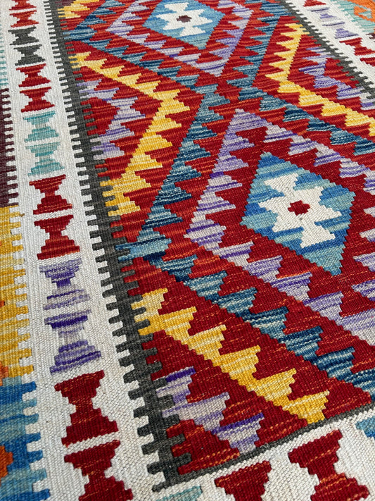 41.5"x 65" Colorful Wool Rug
