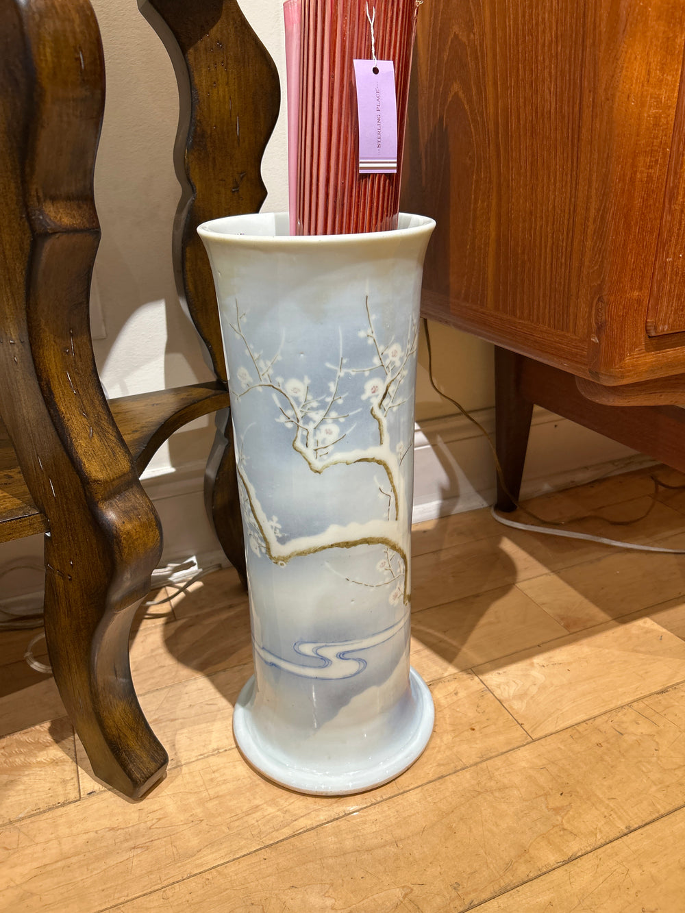 Porcelain Snow Scene Umbrella Stand
