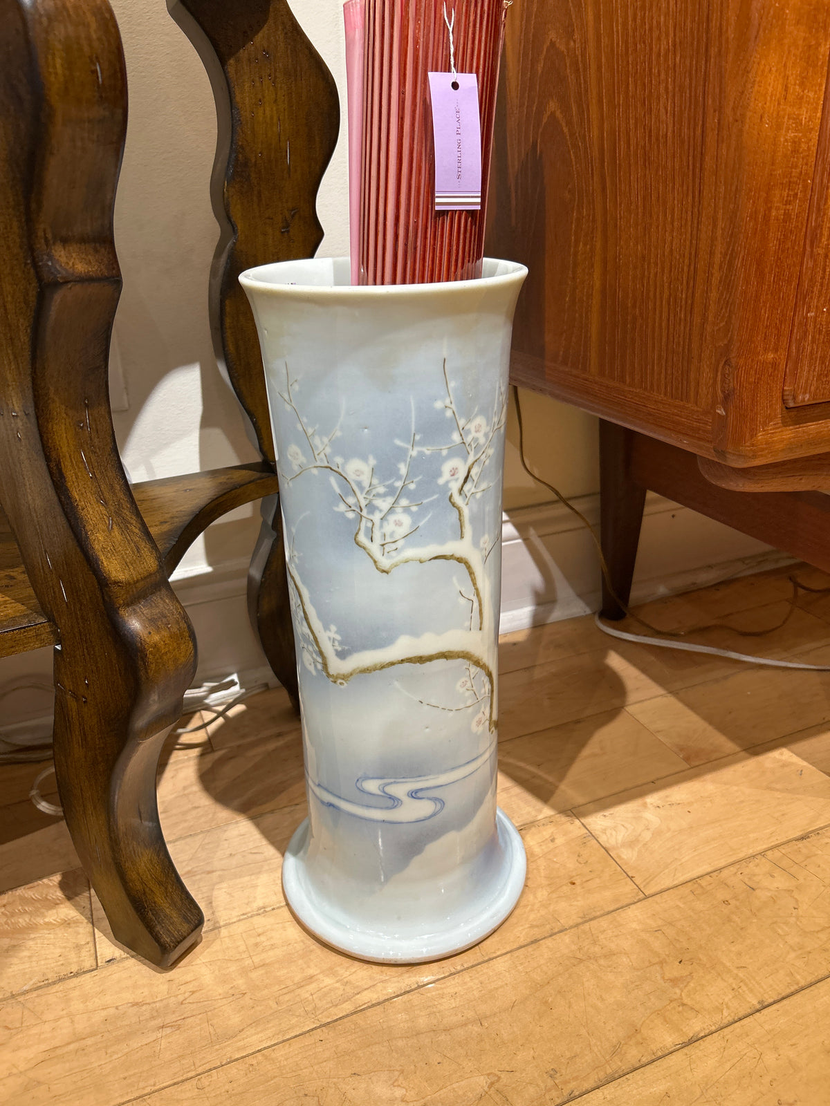Porcelain Snow Scene Umbrella Stand