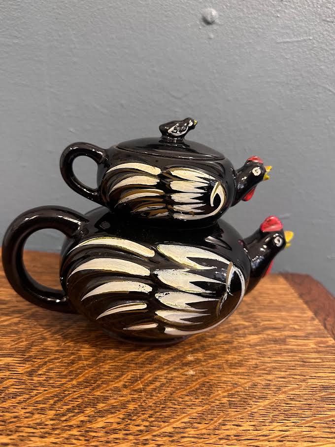 Ceramic Chicken Stacked Tea Pot and Creamer Set