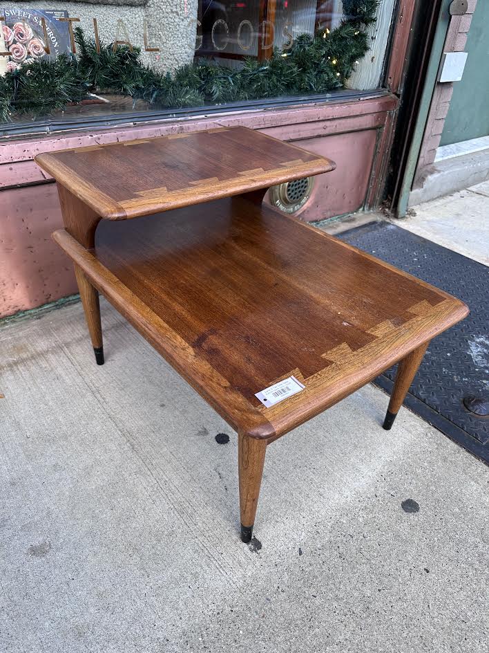 Lane 2-Tier Side Table