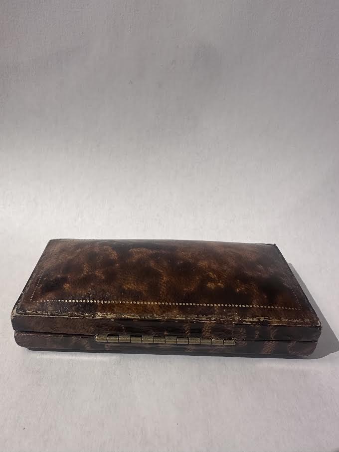 Vintage Cufflink Set in  Leather Tortoise pattern Case
