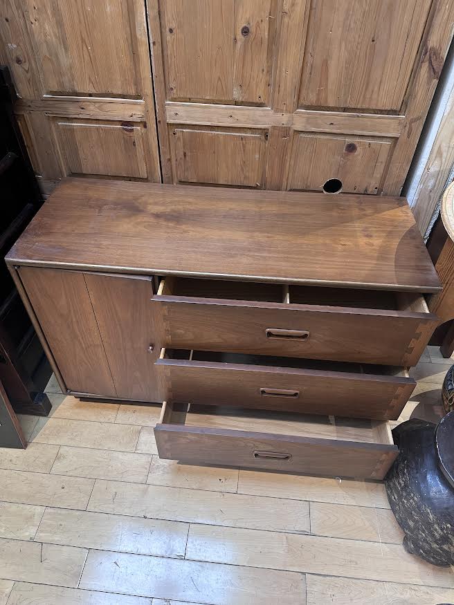 Vintage Lane Console