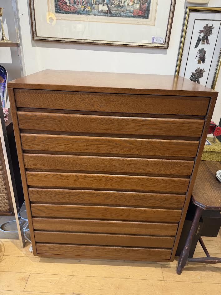 Sligh Furniture 5 Drawer American Modern Tall Chest.