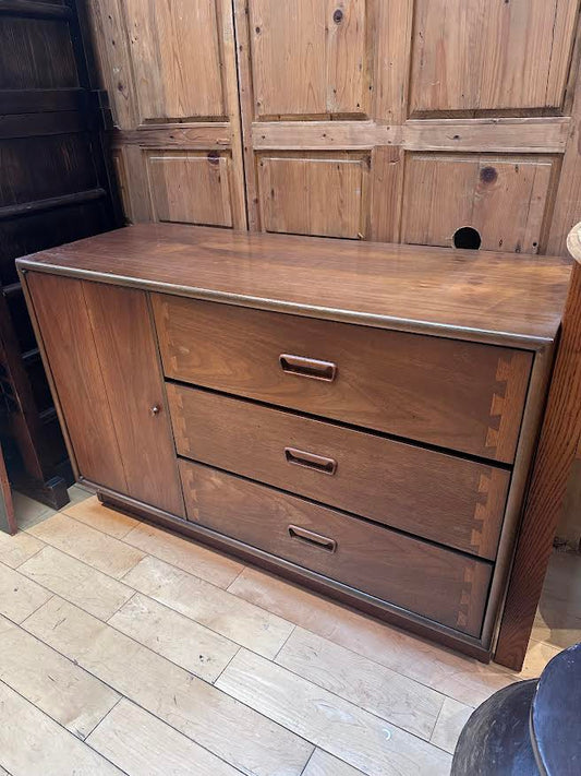 Vintage Lane Console