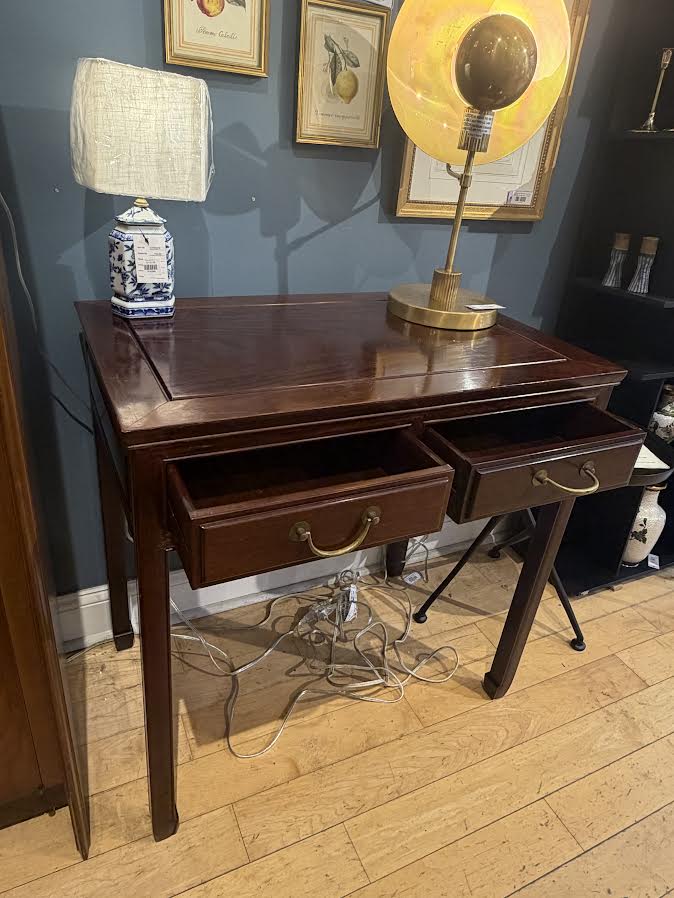 Small Desk with 2 Drawers