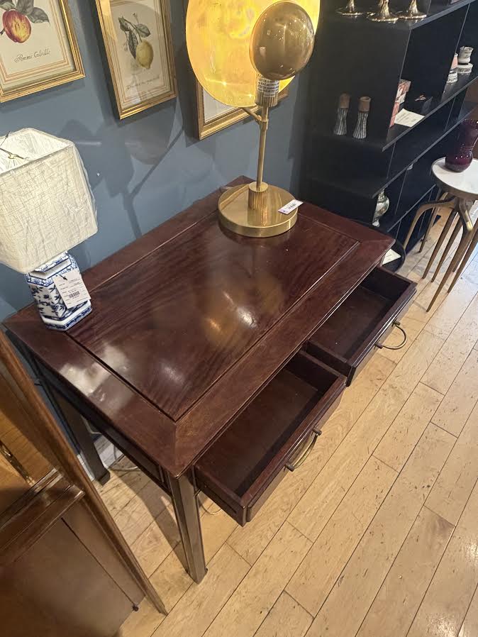 Small Desk with 2 Drawers