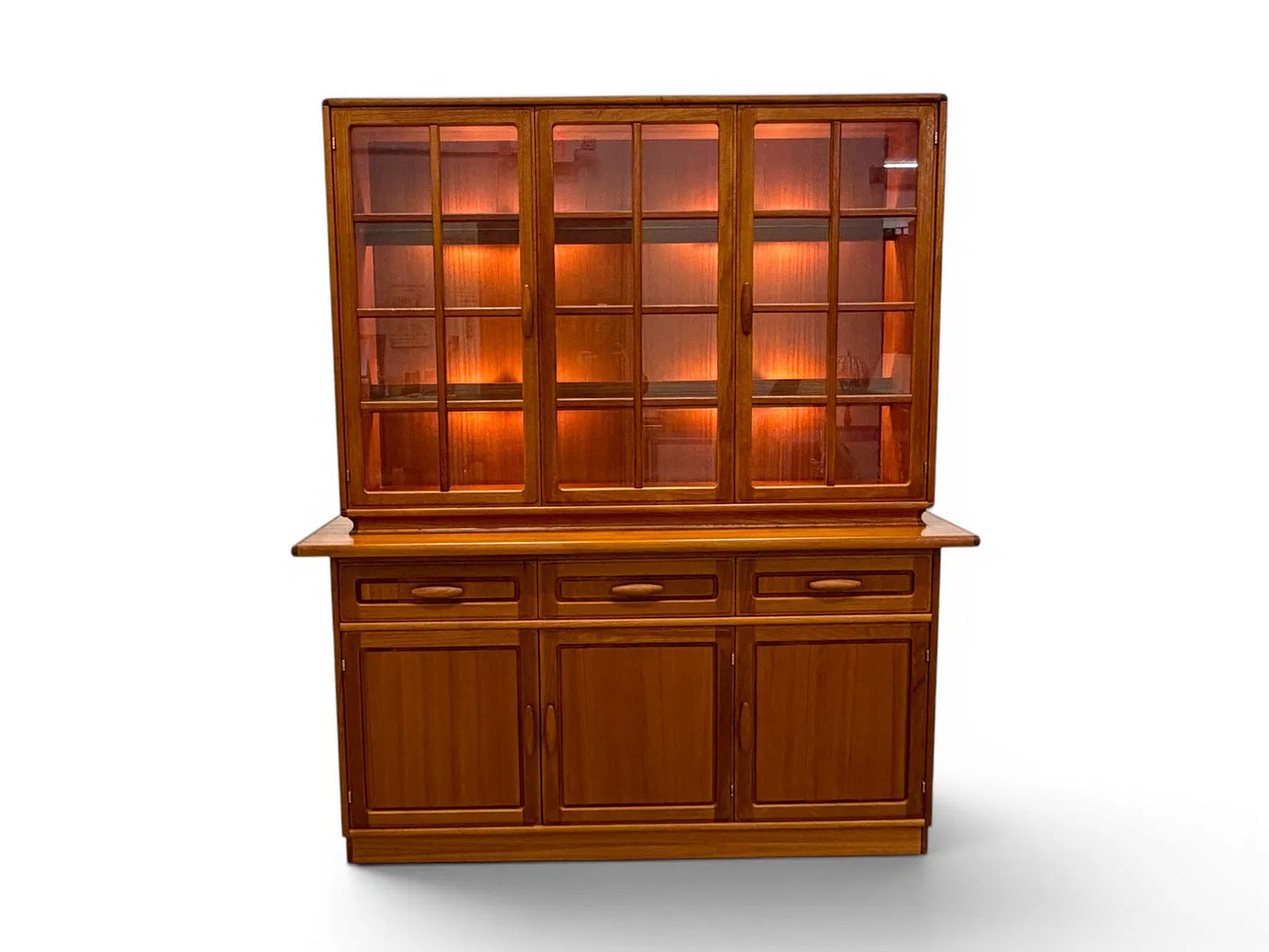 Dyrlund Danish Modern Sideboard With Hutch