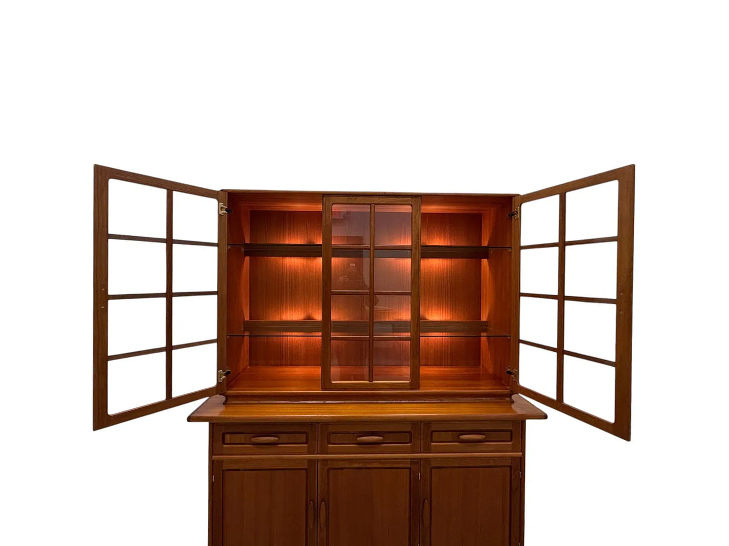 Dyrlund Danish Modern Sideboard With Hutch