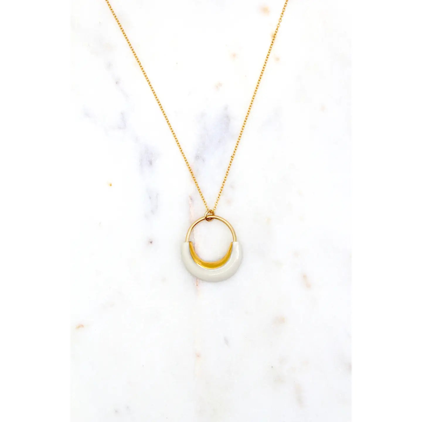 Eden White Round Necklace