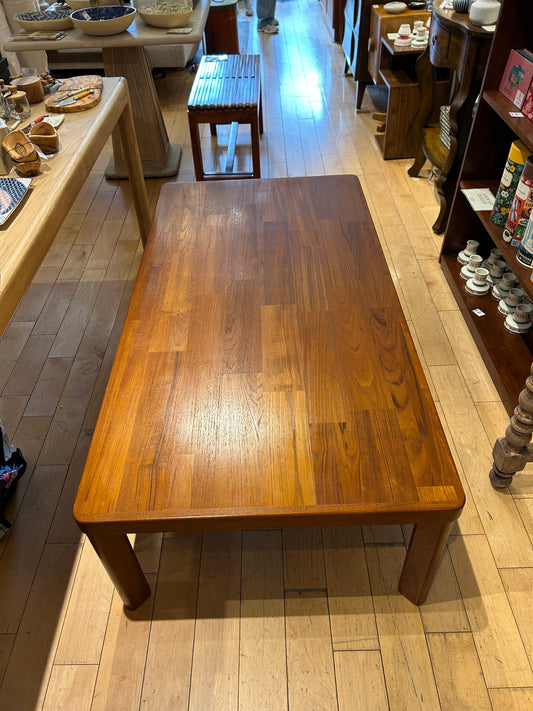 Danish Modern Coffee Table. Mobelfabrikken Toften (Repaired)