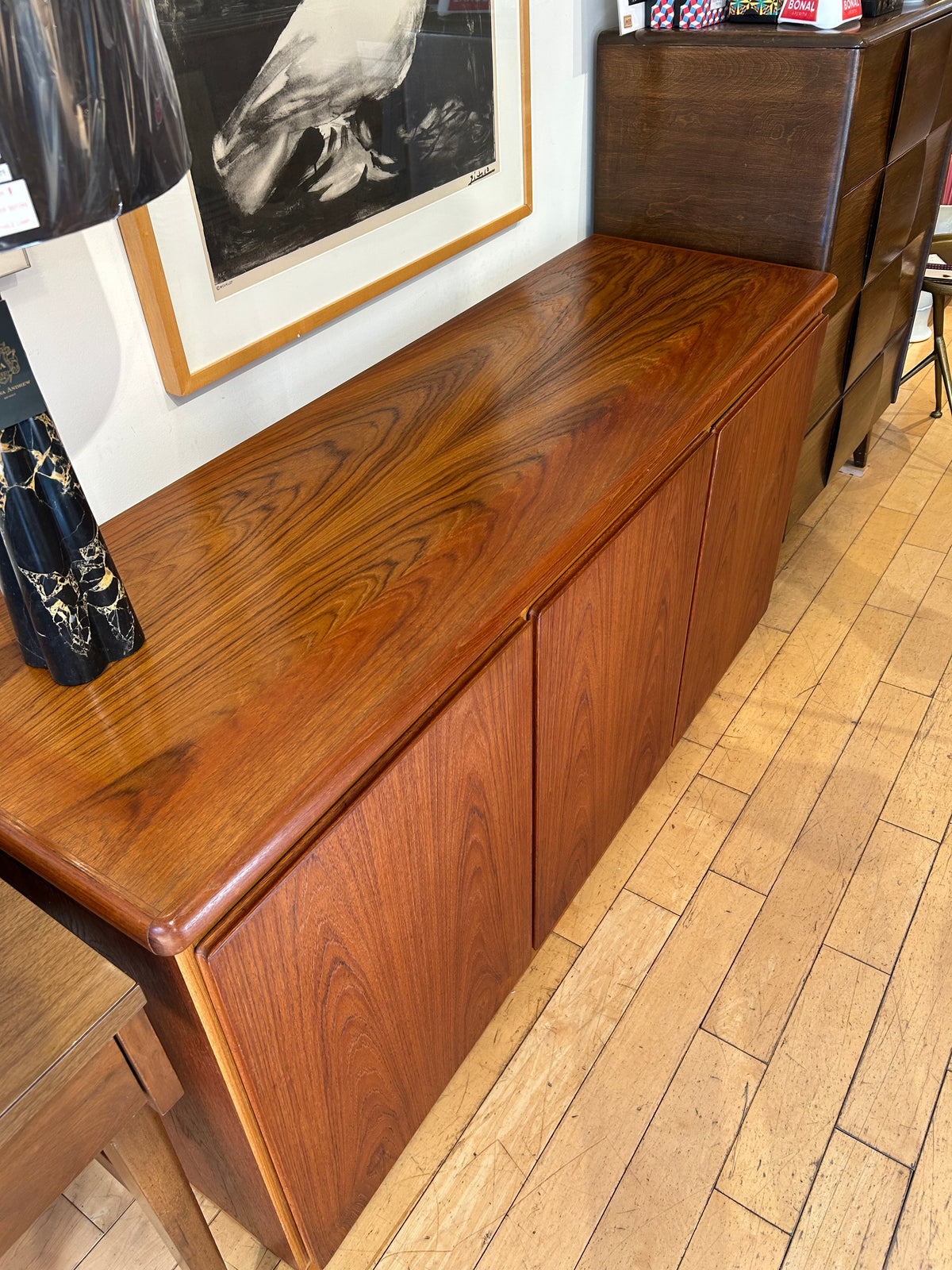 3 Door Credenza with 5 Inner Drawers