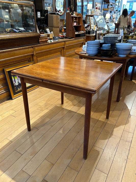 Ansager Mobler Teak Extending Dining Table