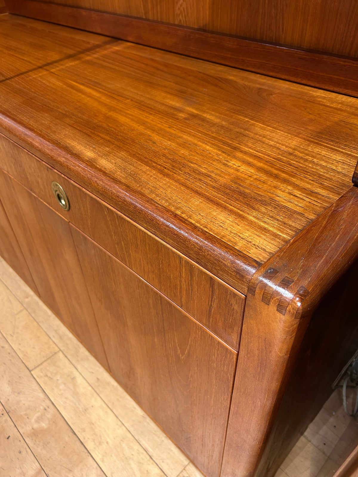 d-Scan Captain Line Teak 2-Piece Hutch