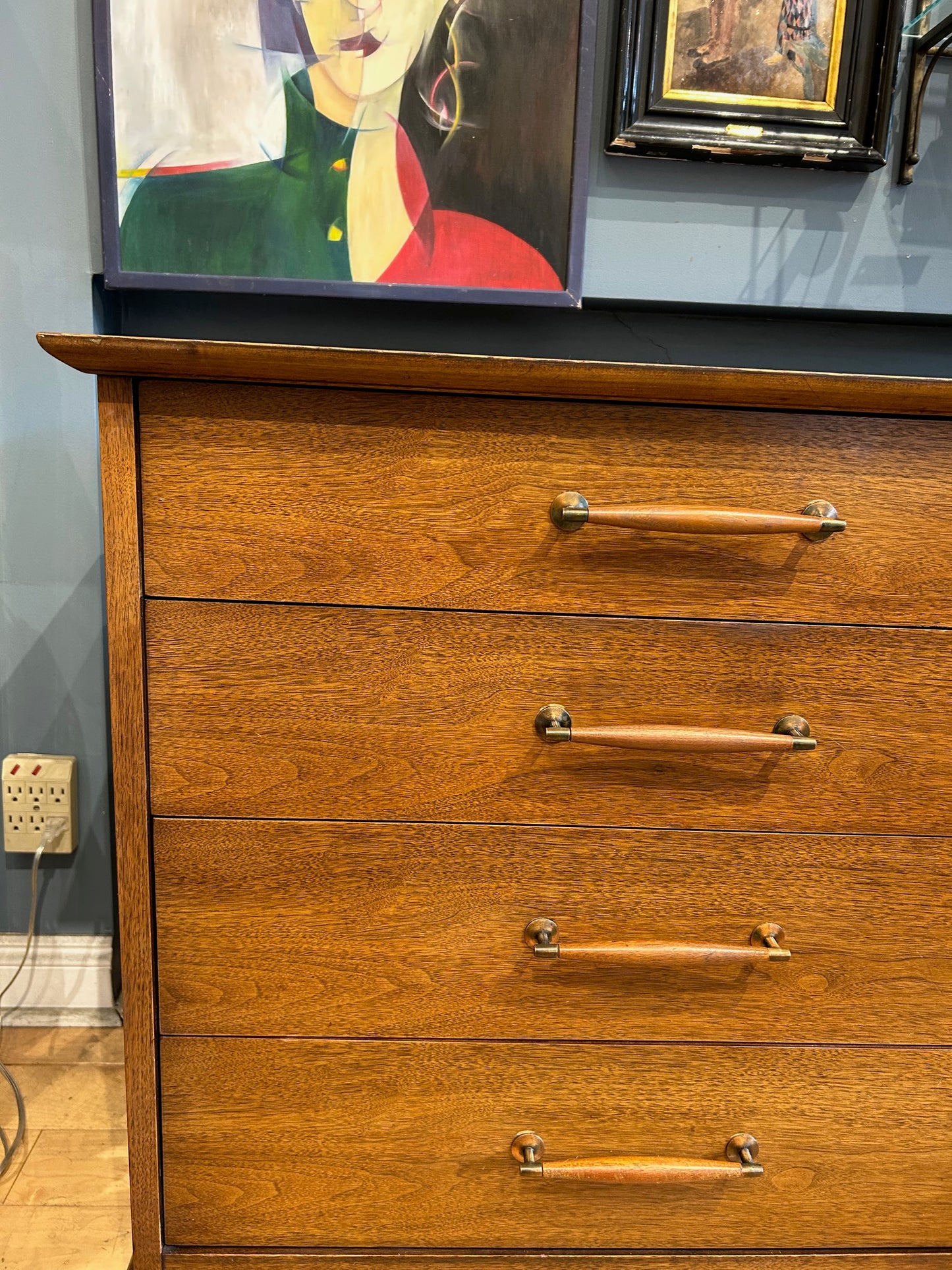 Henredon Walnut 8 Drawer Low Dresser