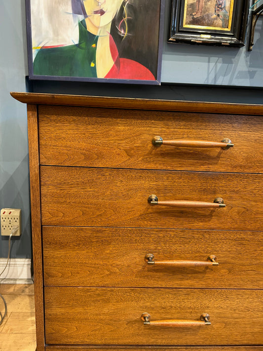 Henredon Walnut 8 Drawer Low Dresser