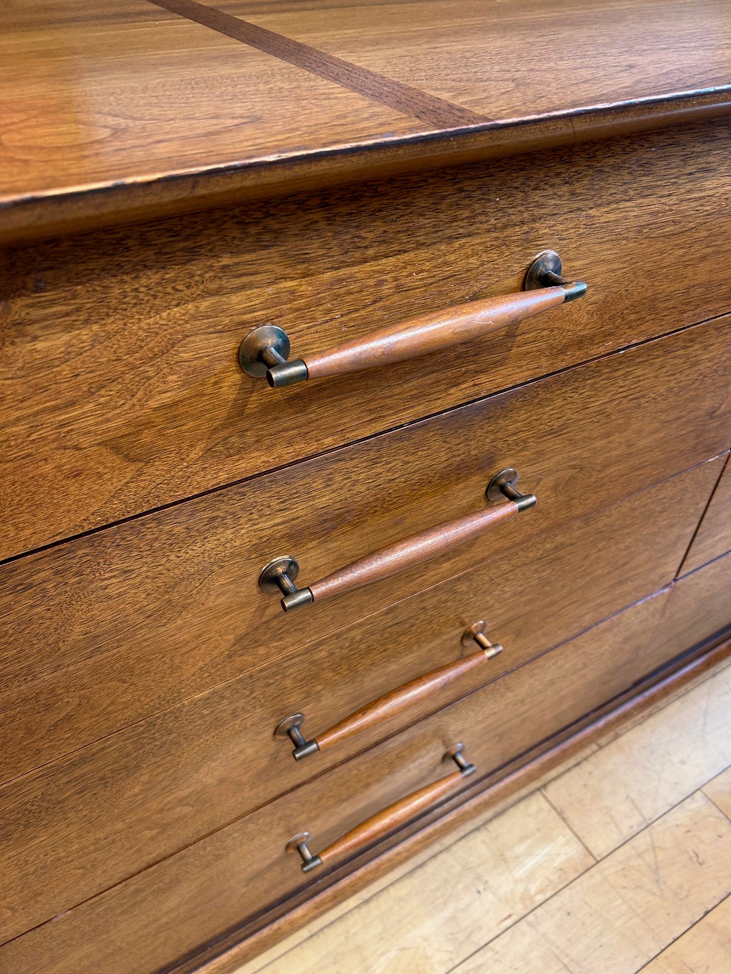 Henredon Walnut 8 Drawer Low Dresser