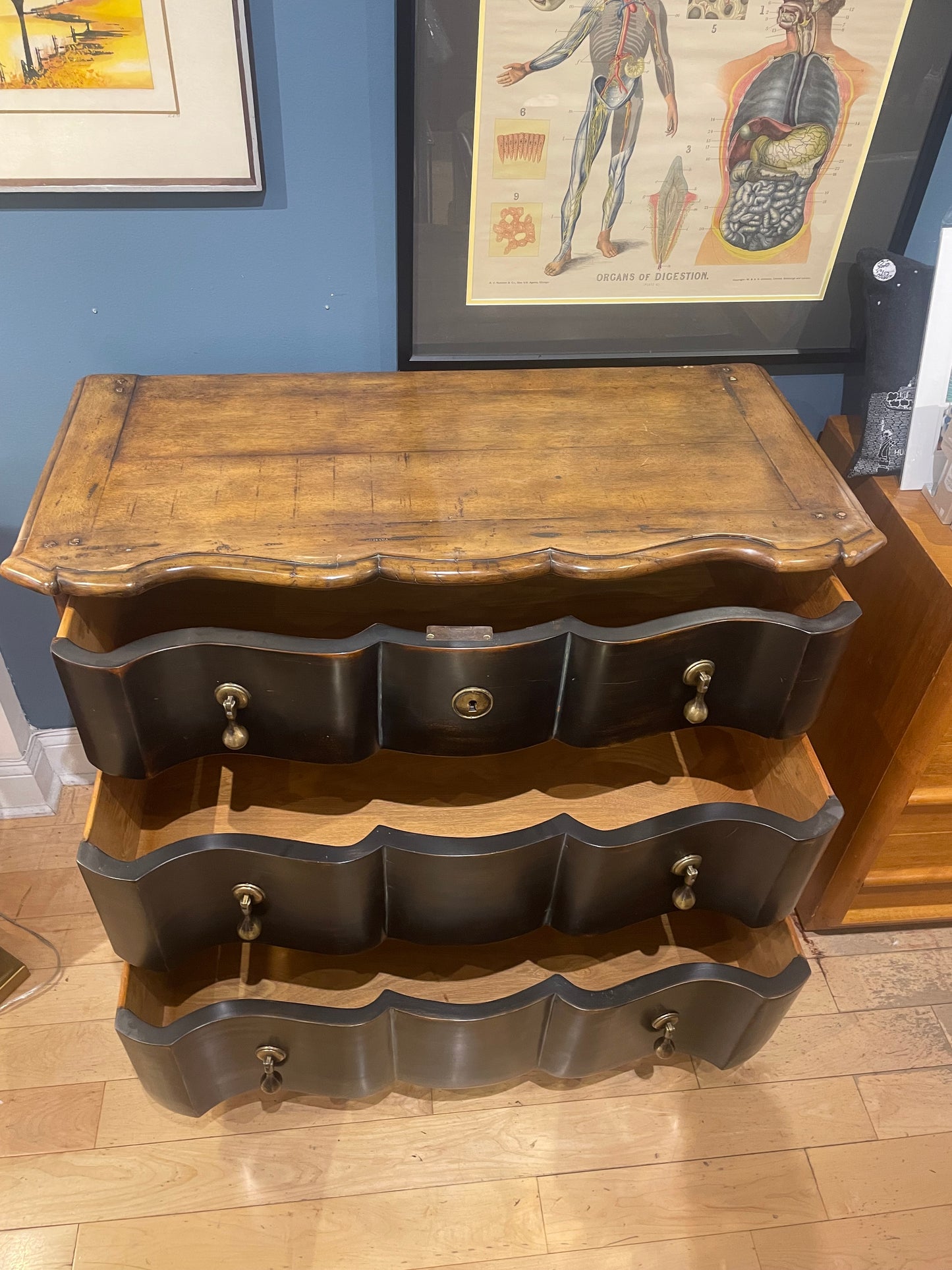 Black Curved Front 3 Drawer Dresser