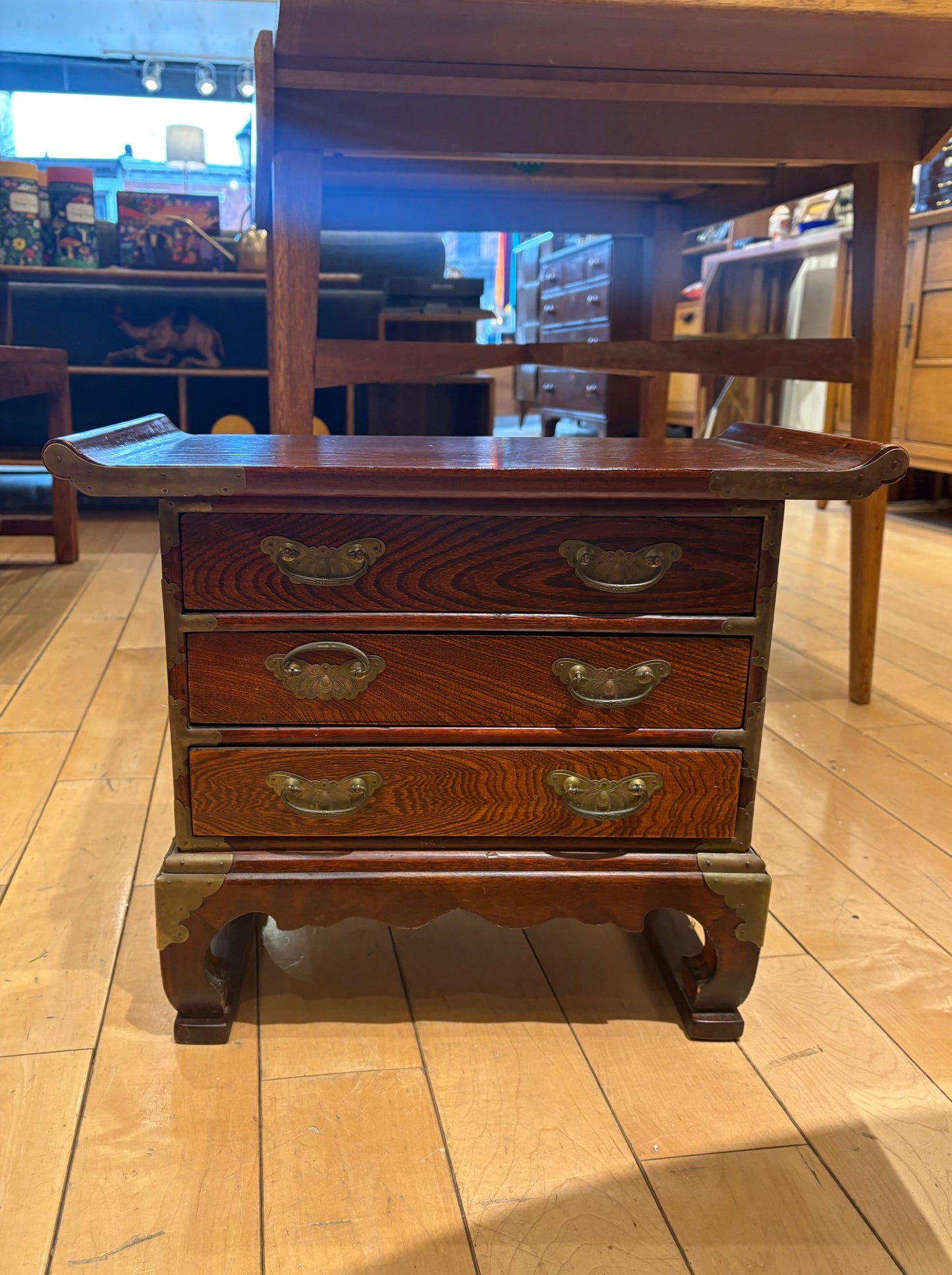 Pagoda Top Small 3 Drawer Chest