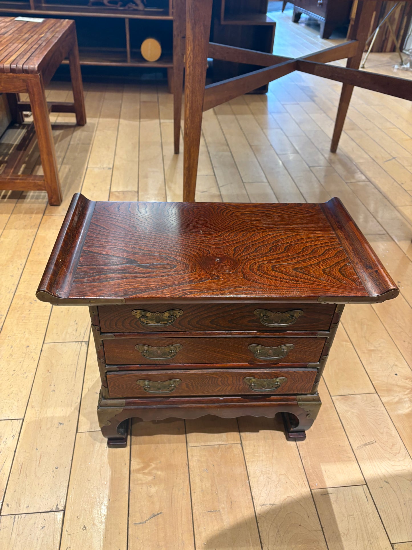 Pagoda Top Small 3 Drawer Chest