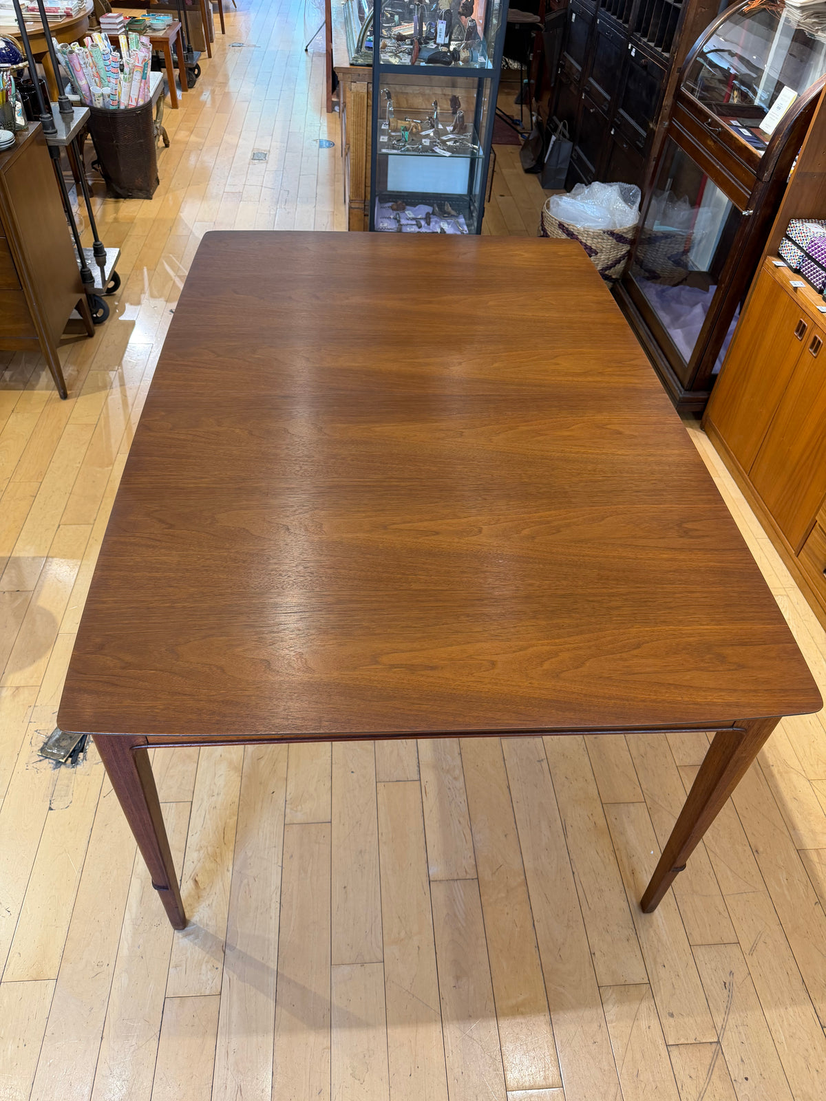 Large Walnut Dining Table with 2 Leaves