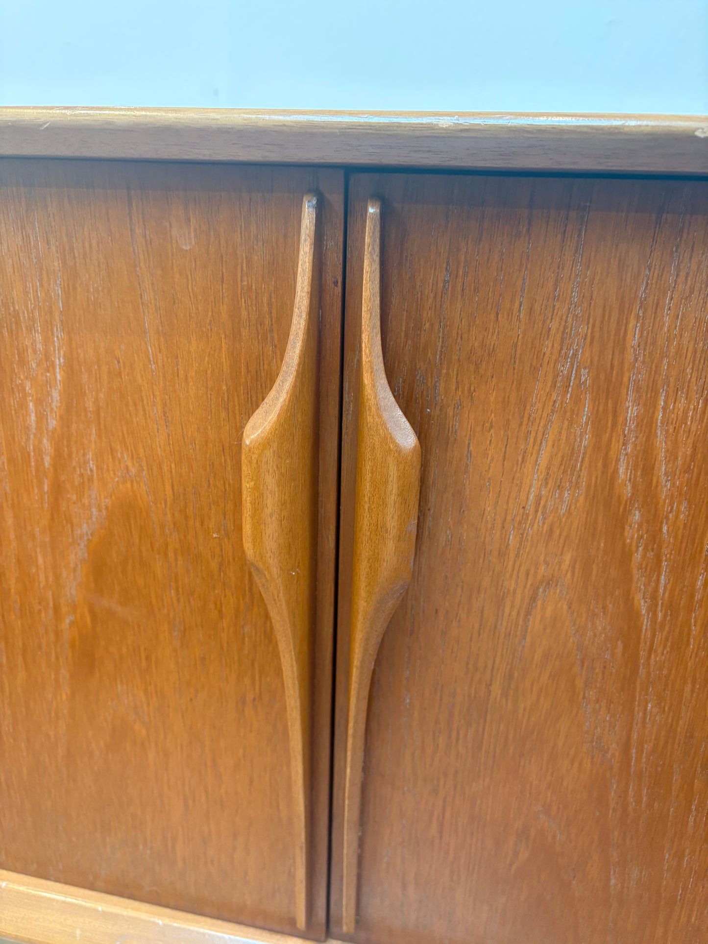 Low Sideboard with 2 Cabinets and 3 Drawers