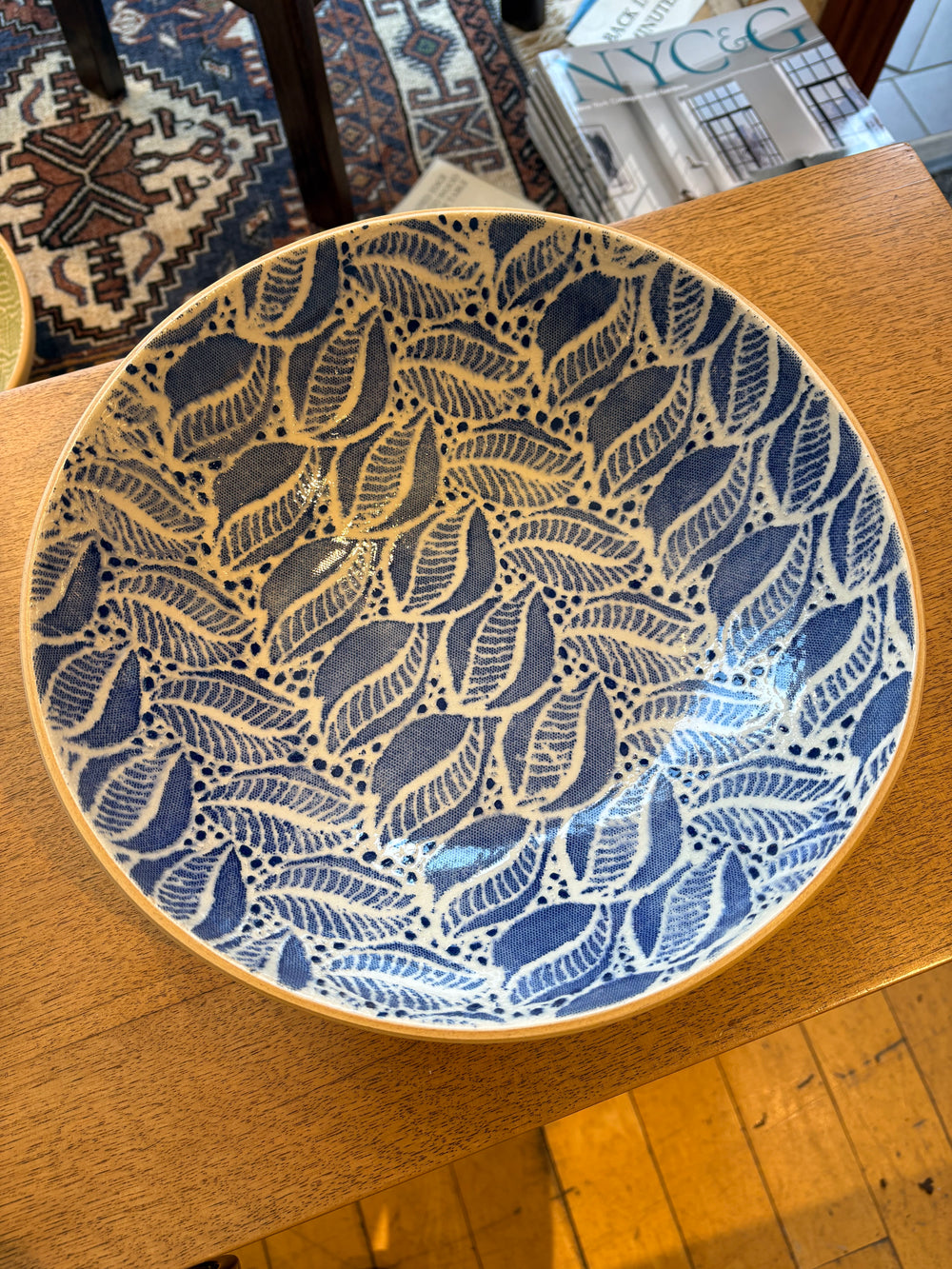 Medium Server Tahini Cobalt