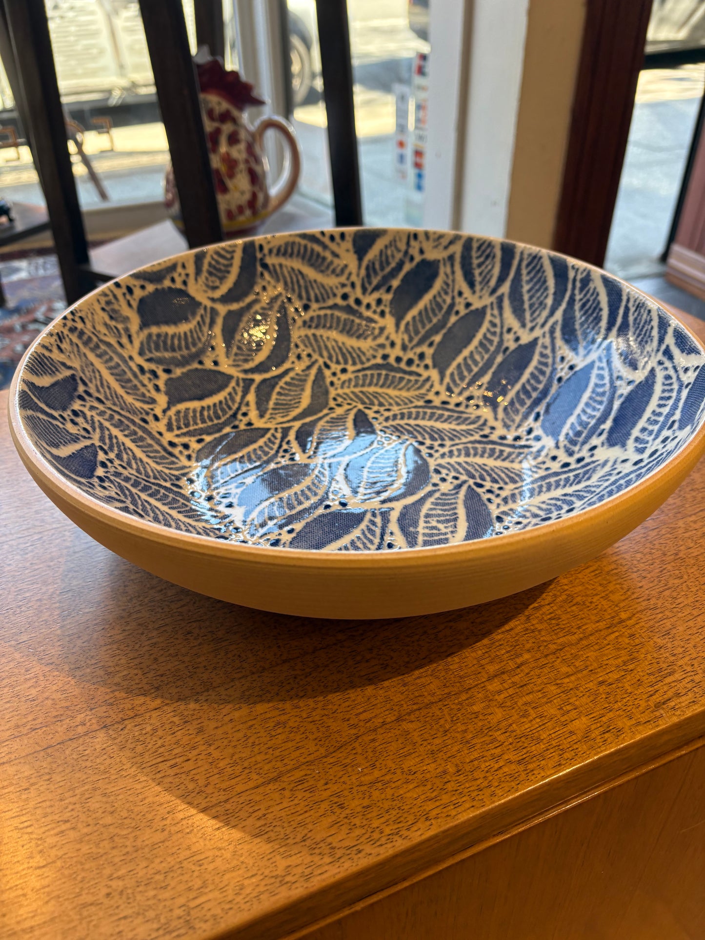 Medium Server Tahini Cobalt