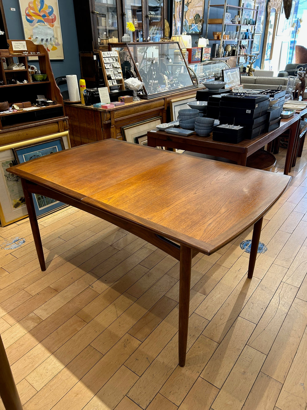 Teak Curved End Dining Table (No Leaves)