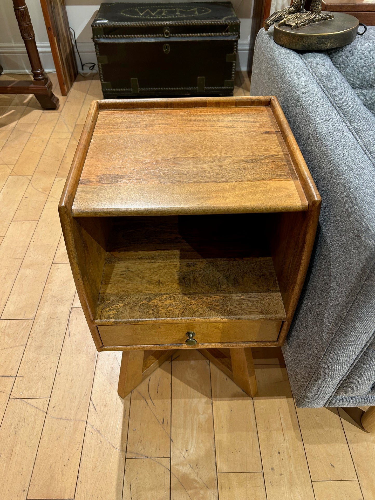 Pedestal Side Table with Drawer