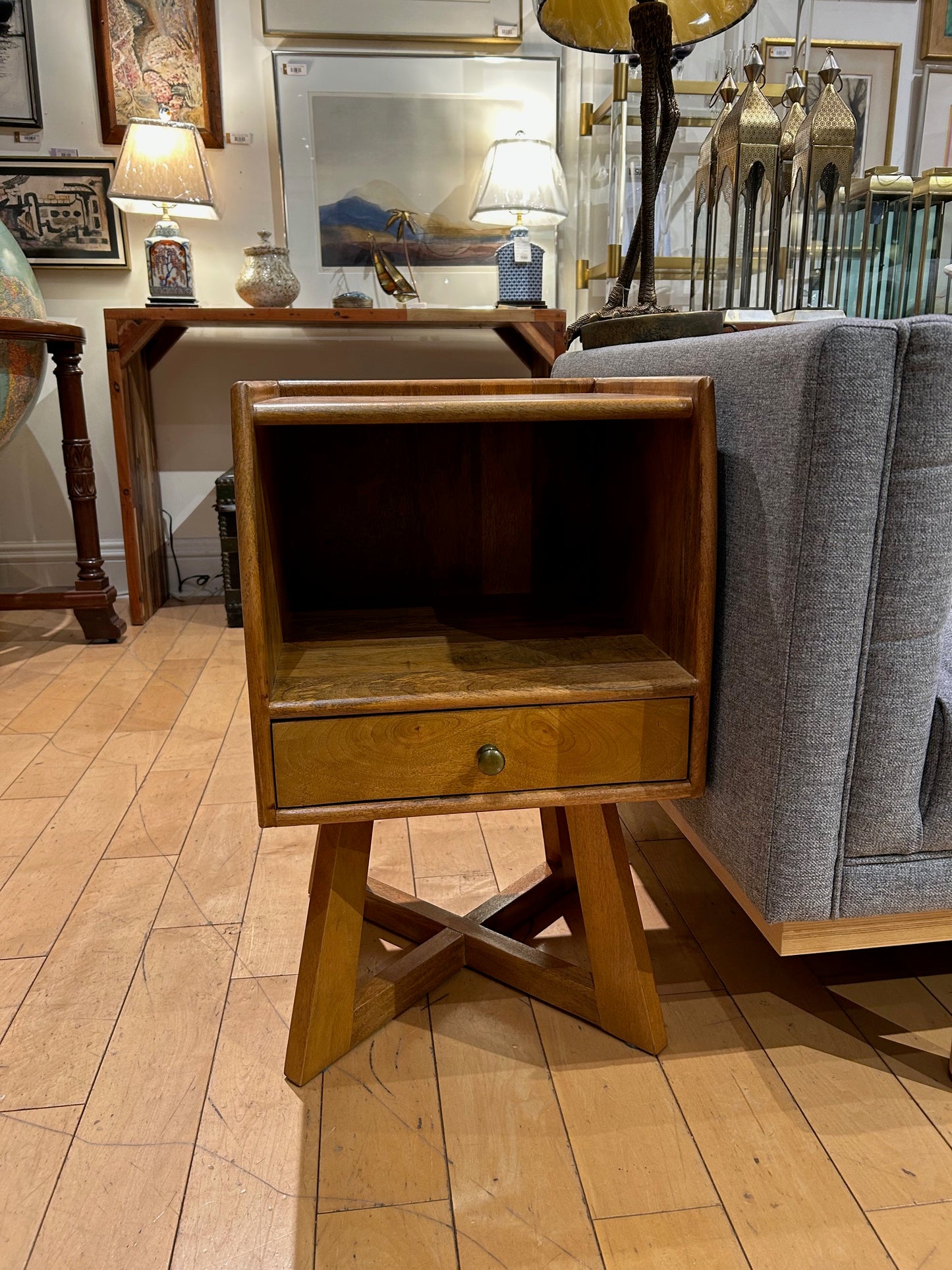 Pedestal Side Table with Drawer