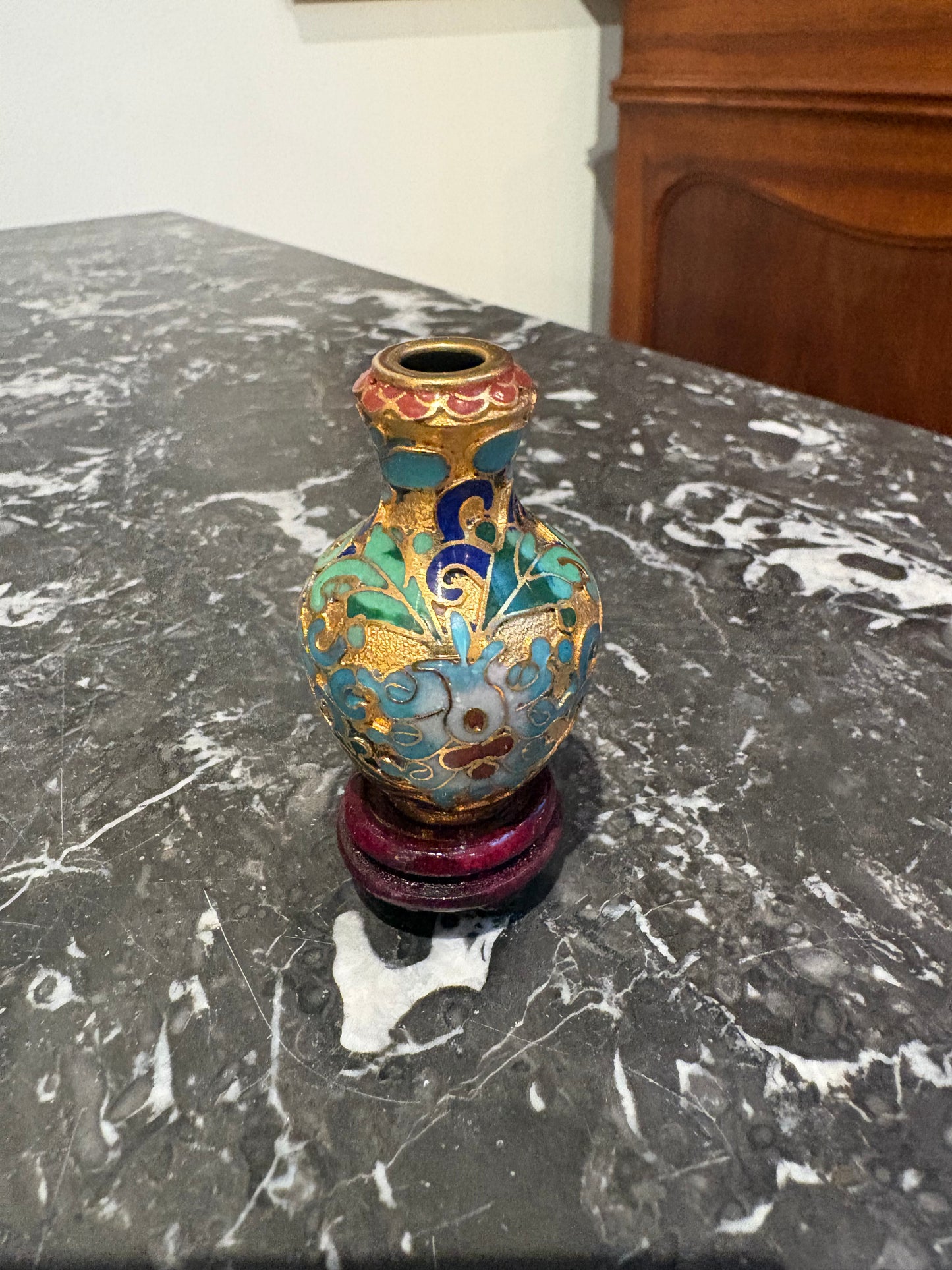 Tiny Cloisonne Vase on Stand (Individual)