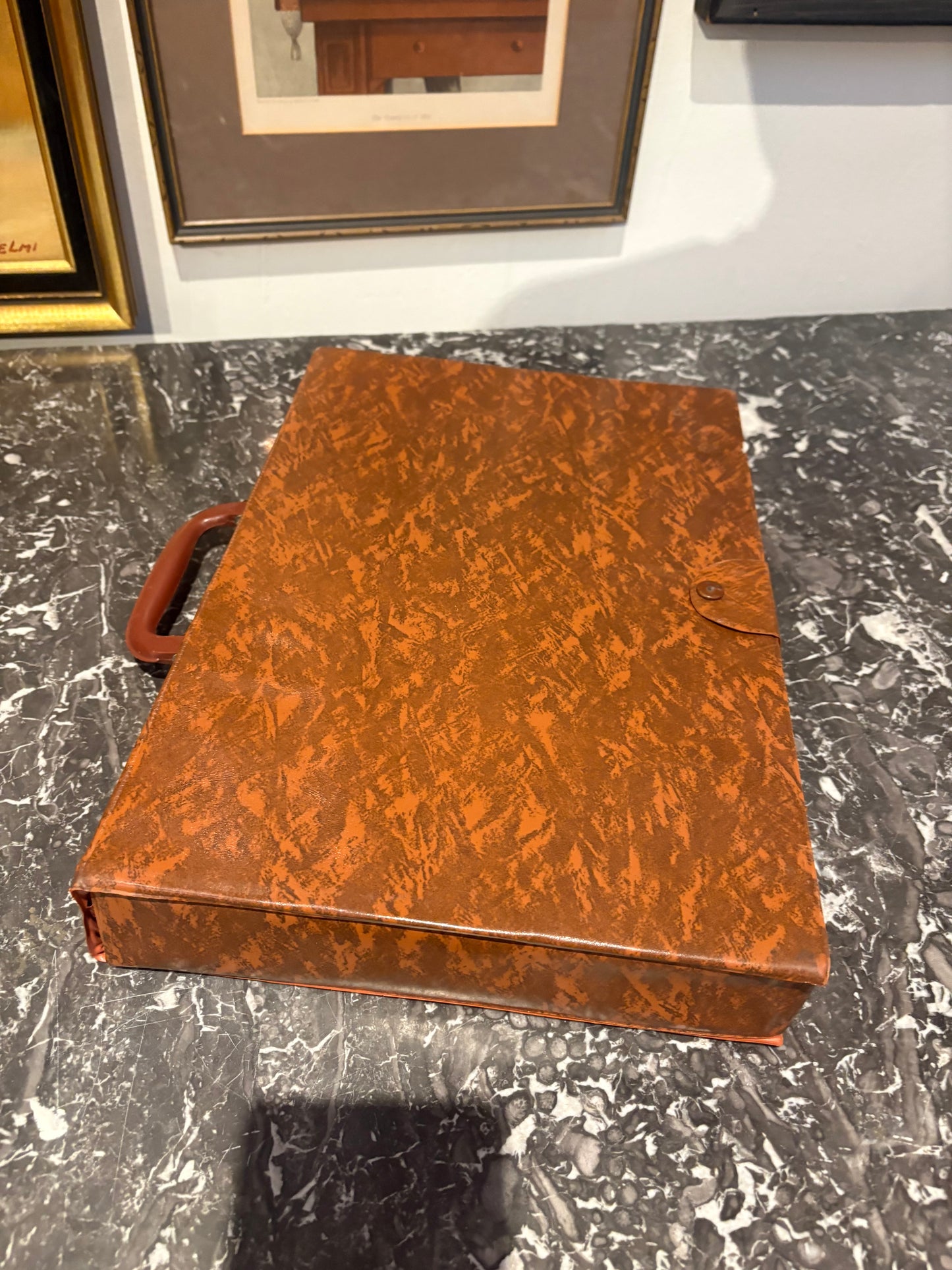 Mahjong Set in Brown Plastic  Case