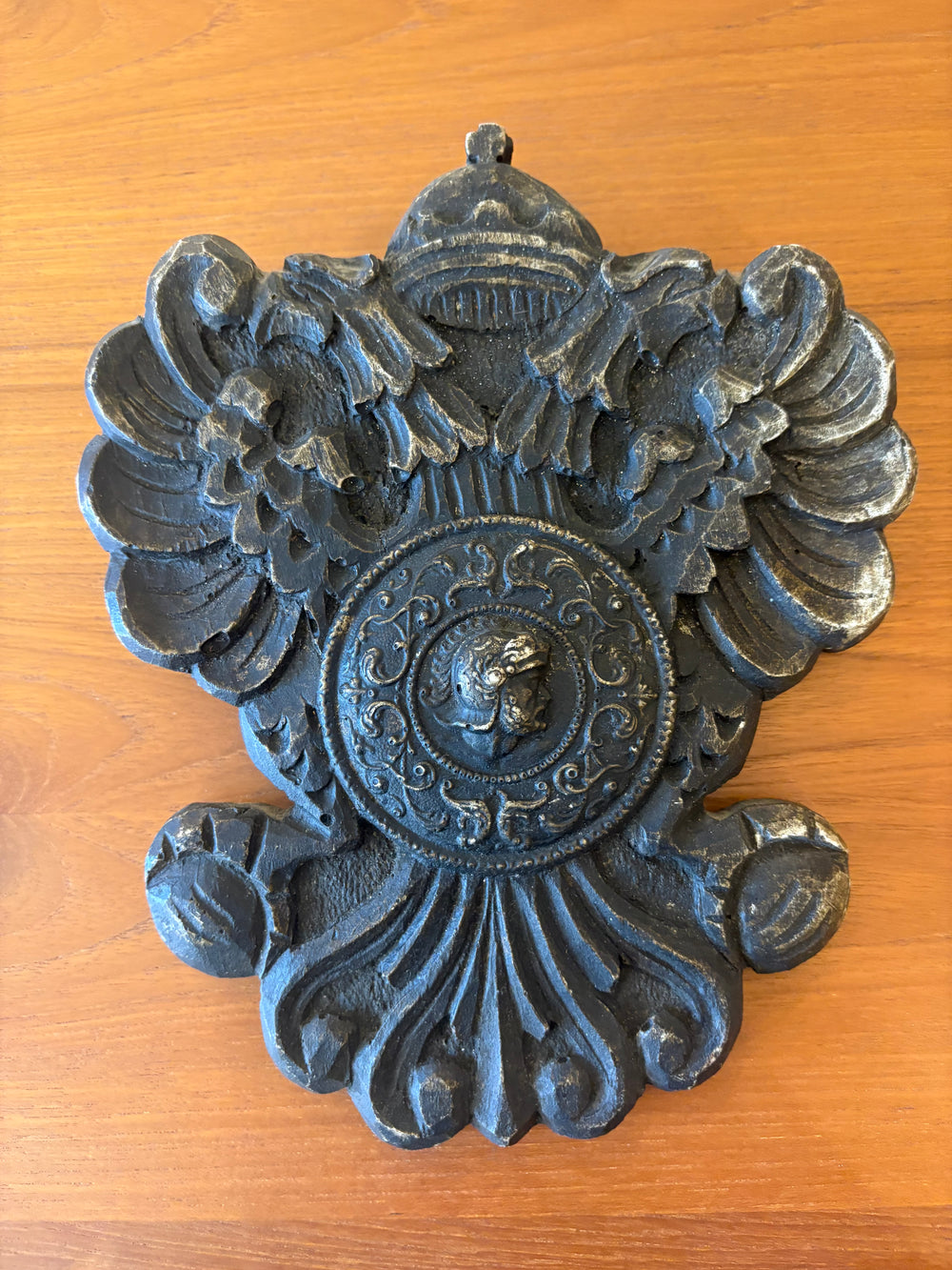 Carved Hanging Wall Crest