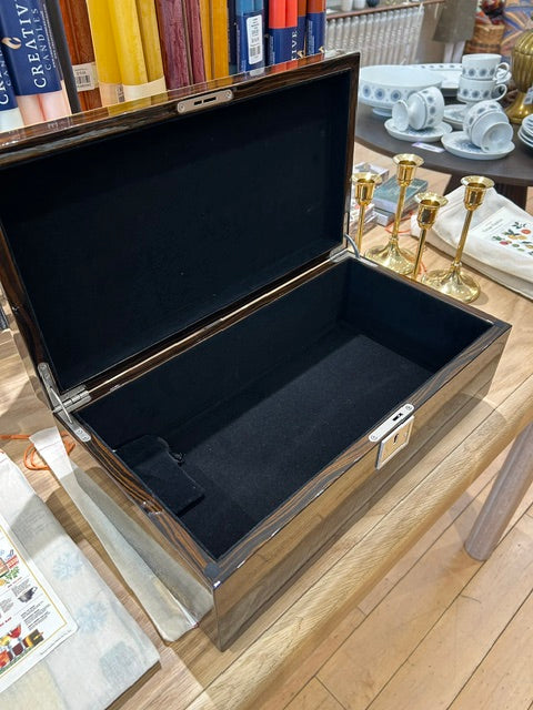 Ebony High Gloss Finish Luxury Locking Box