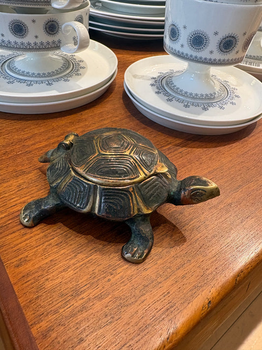 Metal Turtle Ashtray with Lid