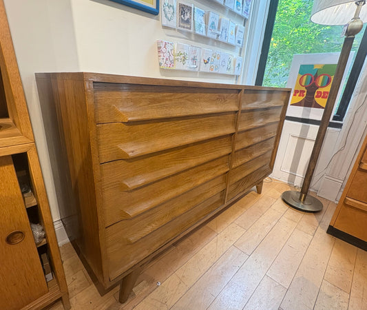 8 Drawer Low/Wide Dresser With Sculpted Pulls