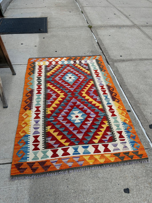41.5"x 65" Colorful Wool Rug